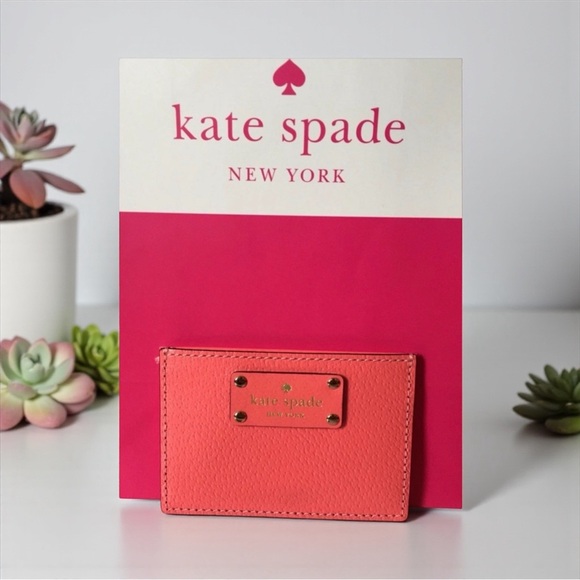 ♠️KATE SPADE♠️Flamingo(Pink/Salmon)Wellesley Graham Cardholder/EUC - Picture 1 of 7